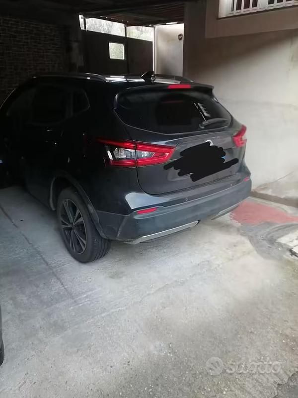 Usata Nissan Qashqai 2019 Nero SUV