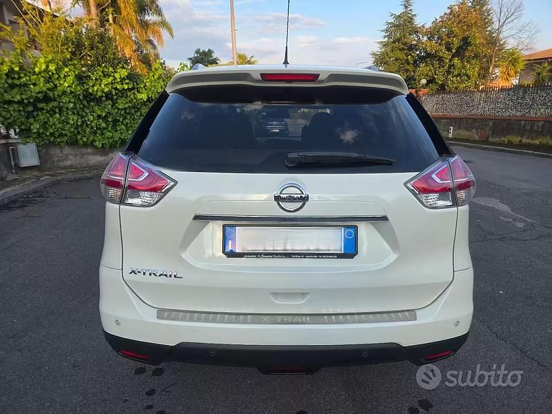 Usata Nissan X-Trail Acenta Premium 131 CV (96 kW) 2015 Bianco SUV