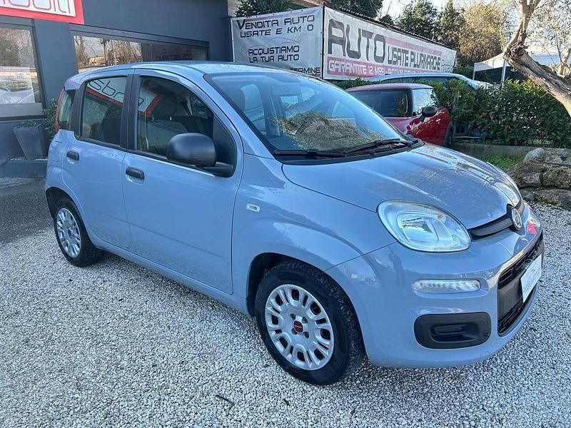 Grigio Usata 2022 Fiat Panda Tre volumi | 8999 € (Buon prezzo) - Immagine 1/4
