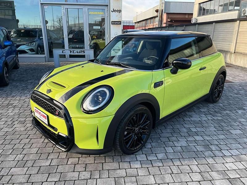 Usata Mini Cooper S Essential 178 CV (130 kW) 2023 Giallo Utilitaria
