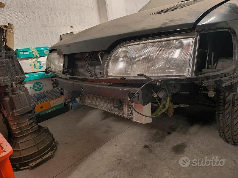 Usata Ford Sierra 200 CV (147 kW) 1991 Nero Berlina