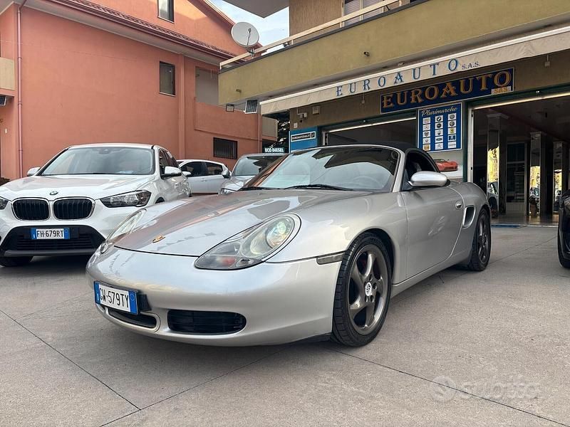 Usata 2001 Porsche Boxster Cabrio | 25.999 € (Buon prezzo) - Immagine 1/4