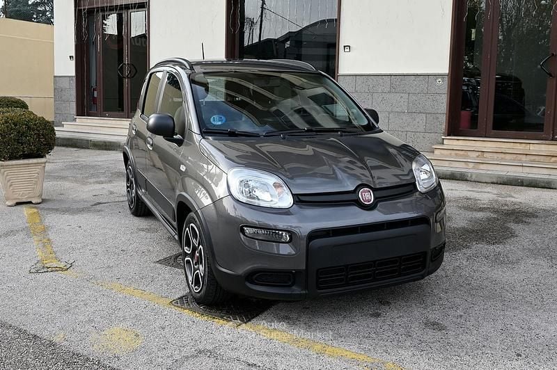 Usata Fiat Panda City Life 70 CV (51 kW) 2022 Grigio Berlina