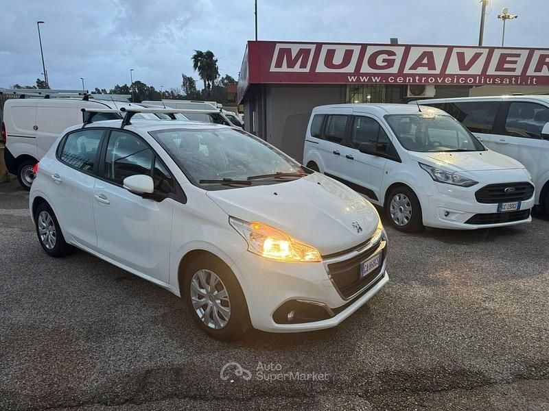 Usata Peugeot 208 102 CV (75 kW) 2020 Bianco Utilitaria