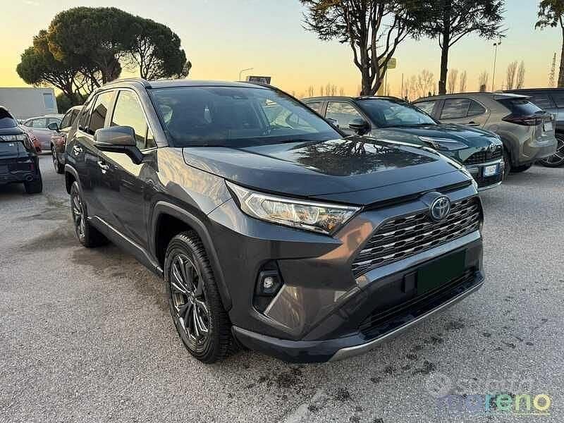 Usata Toyota RAV4 Hybrid 222 CV (163 kW) 2022 Grigio SUV