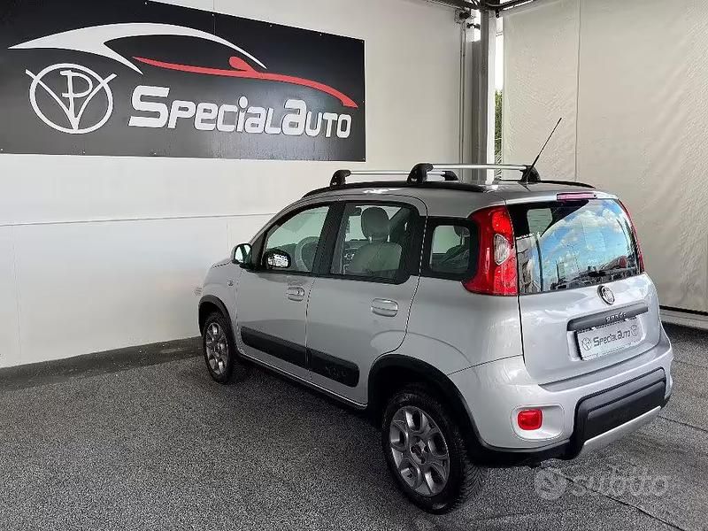 Usata Fiat Panda 4x4 S 75 CV (55 kW) 2014 Grigio Utilitaria