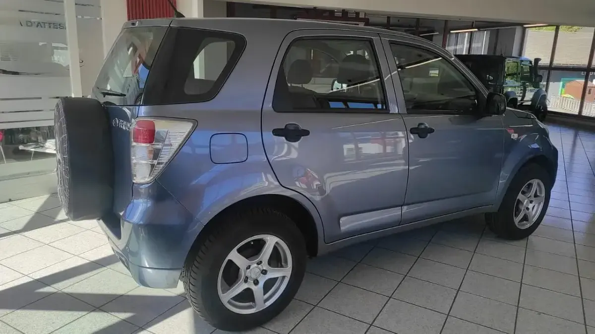 Usata Daihatsu Terios 104 CV (76 kW) 2010 Blu SUV