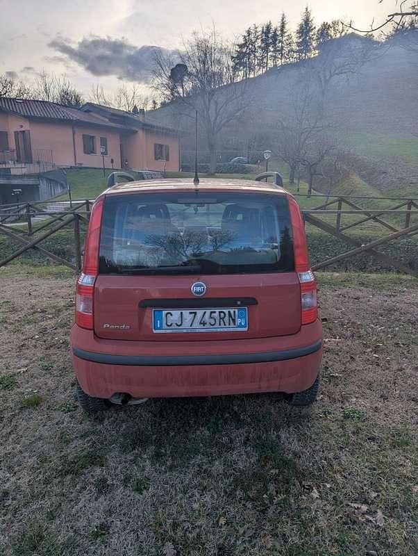 Usata Fiat Panda Dynamic 60 CV (44 kW) 2004 Utilitaria