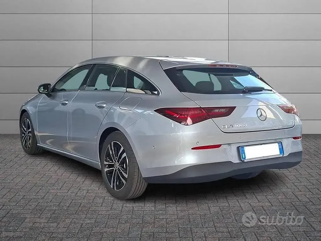 Usata Mercedes CLA180 Shooting Brake Advanced 116 CV (85 kW) 2025 Grigio Station wagon
