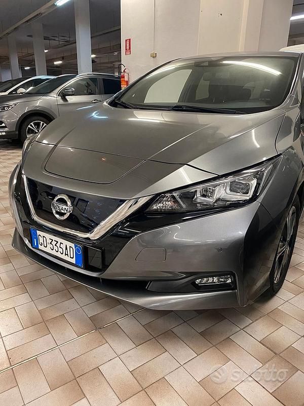 Usata Nissan Leaf N-Connecta 160 kW (218 CV) 2021 Grigio Utilitaria