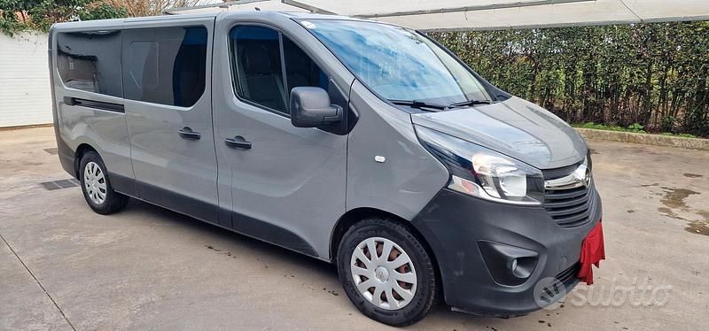Usata Opel Vivaro 95 CV (69 kW) 2018 Giallo Monovolume