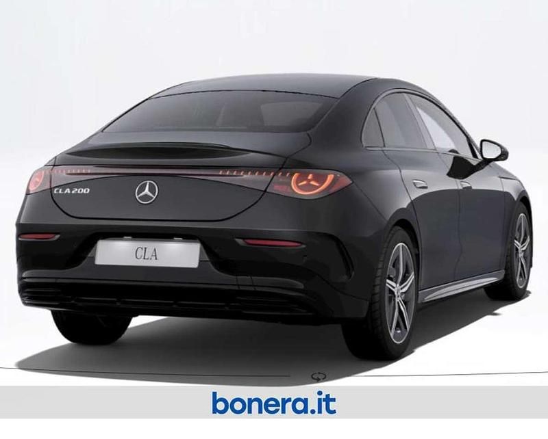 Nuova Mercedes CLA200 Advanced Plus 163 CV (119 kW) 2026 Vernice nero cosmo Berlina