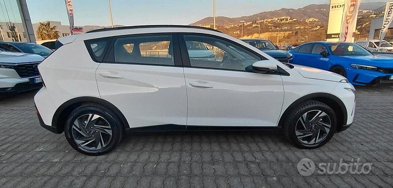 Usata Hyundai Bayon 81 CV (59 kW) 2022 Bianco SUV