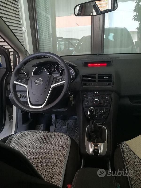 Usata Opel Meriva 120 CV (88 kW) 2015 Bianco Monovolume