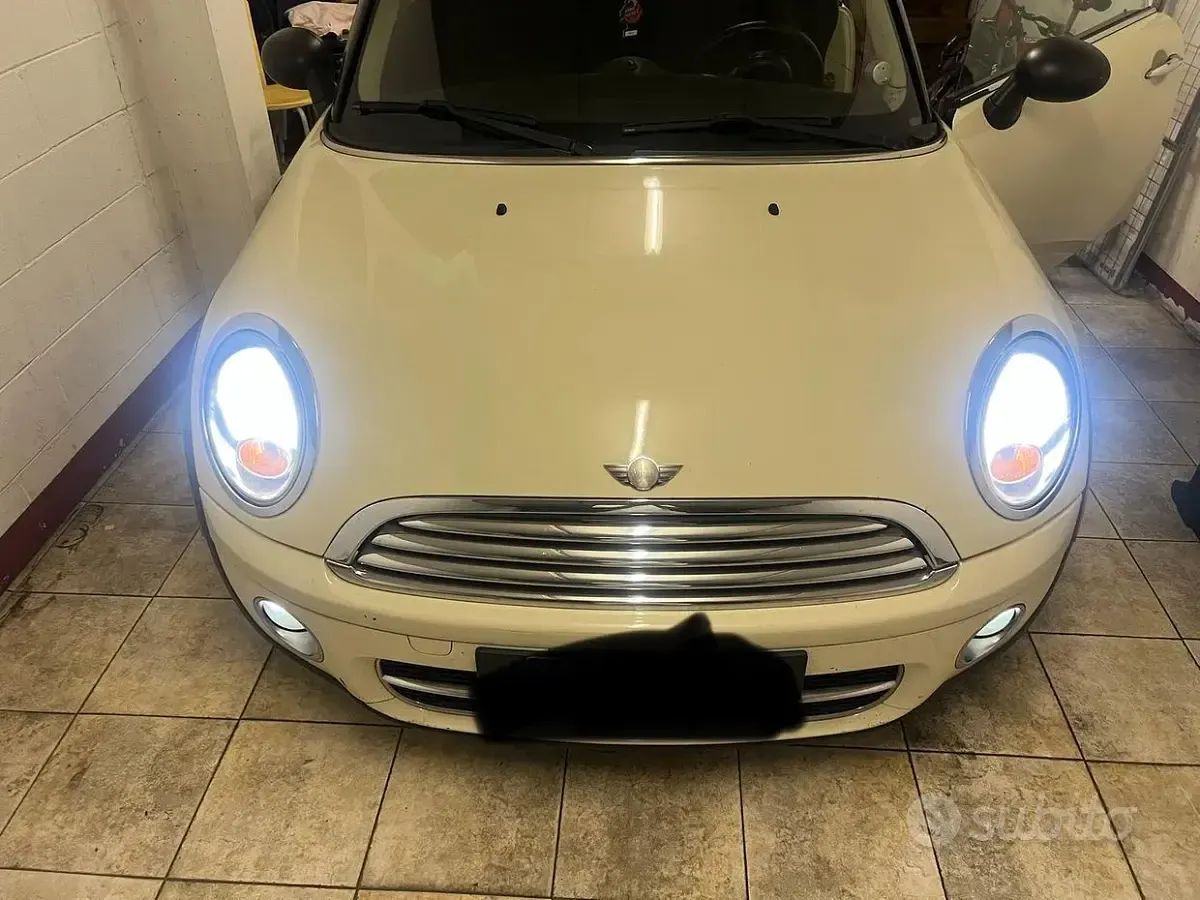 Usata Mini Cooper 2011 Bianco Utilitaria