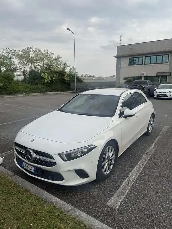 Usata Mercedes A180 116 CV (85 kW) 2020 Berlina