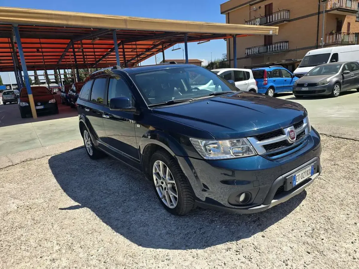 Usata Fiat Freemont Lounge 170 CV (125 kW) 2014 Verde SUV