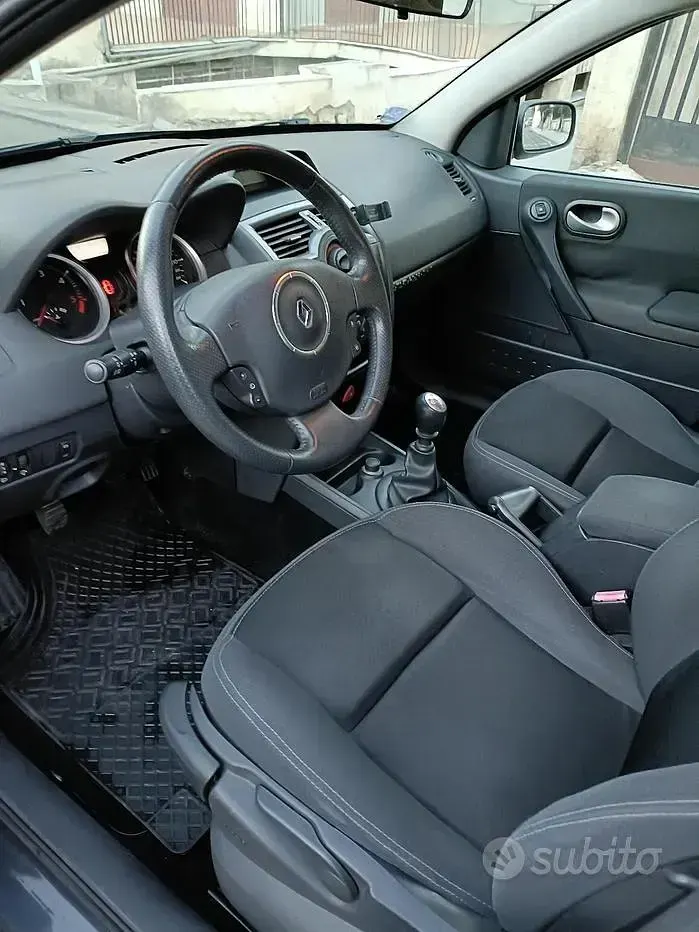 Usata Renault Mégane III 106 CV (77 kW) 2008 Berlina