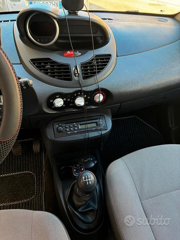 Usata Renault Twingo 75 CV (55 kW) 2010 Bianco Utilitaria