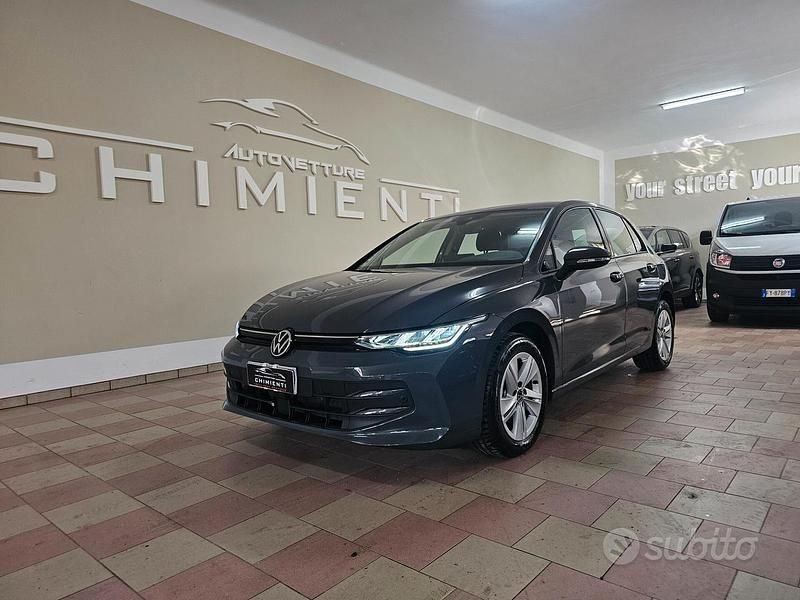 Usata VW Golf VIII Edition 116 CV (85 kW) 2025 Grigio Berlina