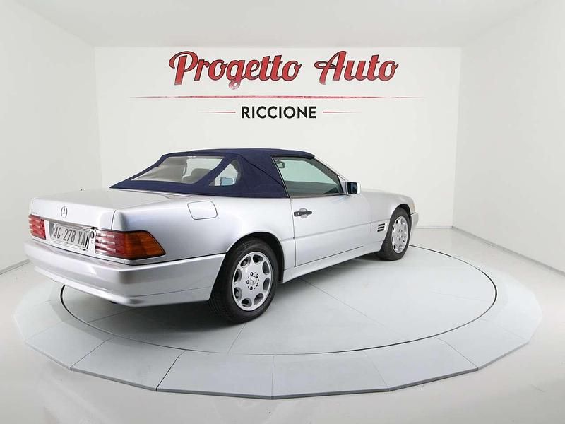 Usata Mercedes SL500 333 CV (244 kW) 1992 Grigio Cabrio