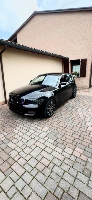 Usata BMW 118 Coupé 143 CV (105 kW) 2010 Nero Coupé