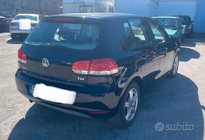 Usata VW Golf VI Comfortline 105 CV (77 kW) 2010 Nero Utilitaria