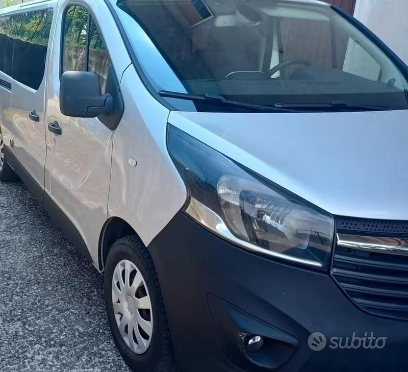 Usata Opel Vivaro 125 CV (91 kW) 2017 Monovolume