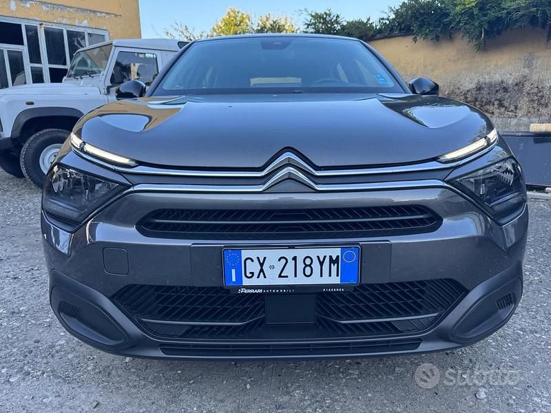 Usata Citroën C4 PureTech 131 CV (96 kW) 2024 Grigio Berlina