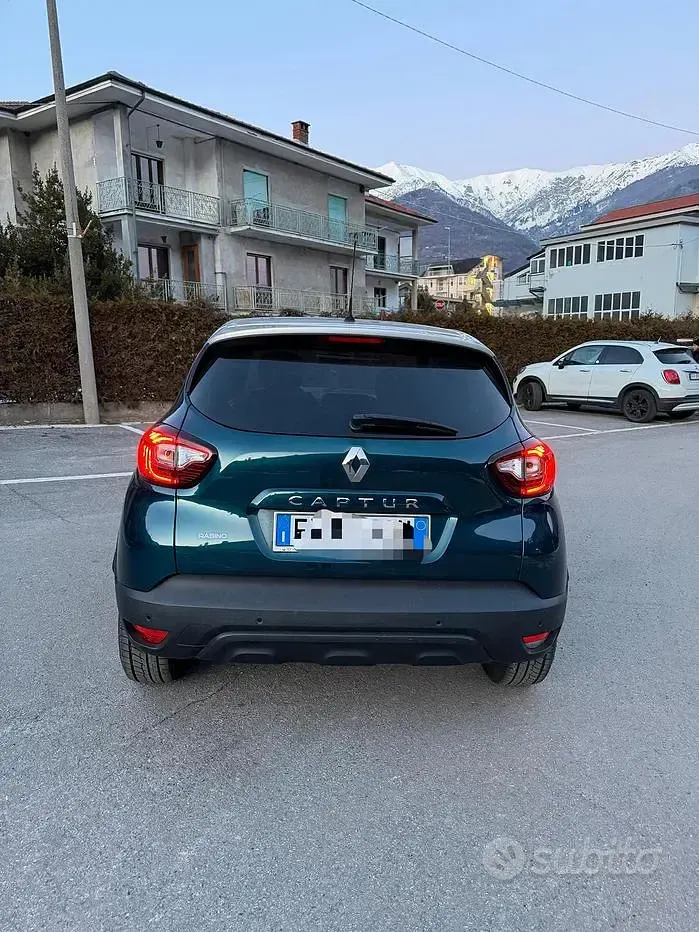 Usata Renault Captur 115 CV (84 kW) 2019 Verde SUV
