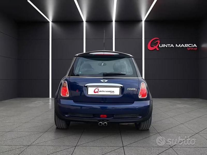 Usata Mini Cooper S 175 CV (128 kW) 2005 Blu Utilitaria