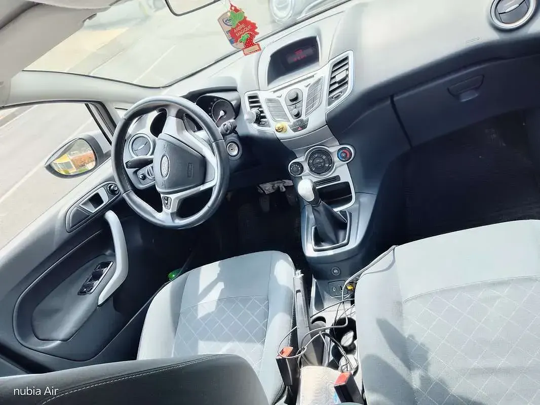 Usata Ford Fiesta Titanium 82 CV (60 kW) 2012 Berlina