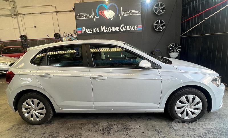 Usata VW Polo Comfortline 90 CV (66 kW) 2018 Grigio Utilitaria