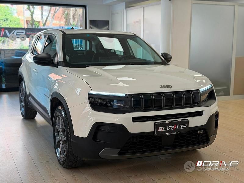 Usata Jeep Avenger Longitude 101 CV (74 kW) 2023 Bianco SUV