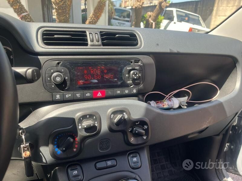 Usata Fiat Panda 70 CV (51 kW) 2021 Grigio Utilitaria