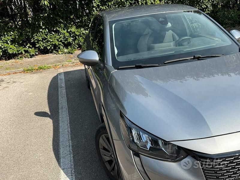 Usata Peugeot 208 100 kW (136 CV) 2022 Grigio Utilitaria