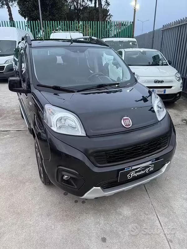 Usata Fiat Qubo Trekking 95 CV (69 kW) 2016 Nero Monovolume