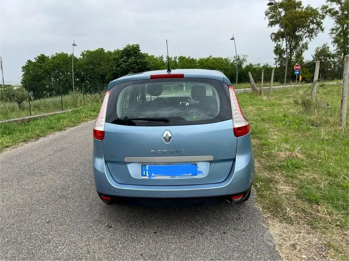 Usata Renault Scenic E-Tech Dynamique 110 CV (80 kW) 2009 Blu Monovolume