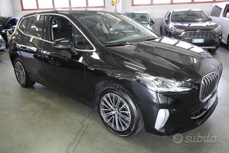 Usata BMW 225 Active Tourer Luxury Line 136 CV (100 kW) 2023 Nero Monovolume