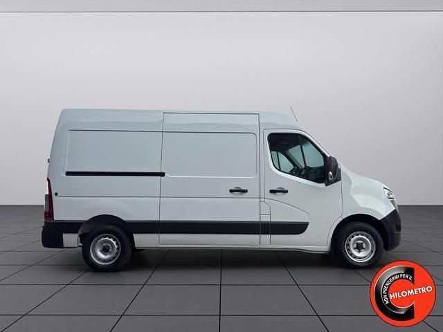 Usata Renault Master 135 CV (99 kW) 2022 Bianco pastello Monovolume