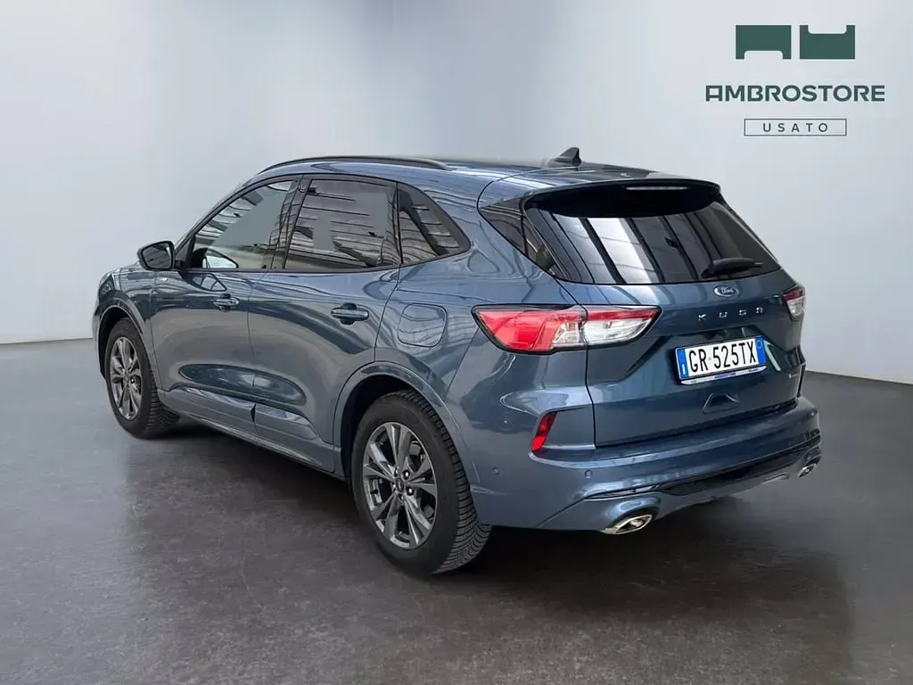 Usata Ford Kuga ST-Line 190 CV (139 kW) 2023 Chrome blu SUV