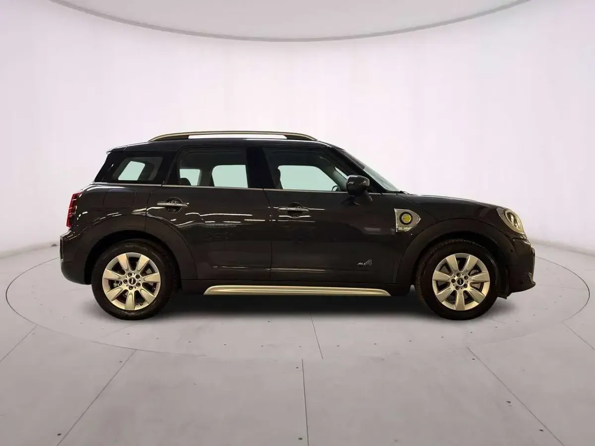 Usata Mini Cooper Countryman Business 125 CV (91 kW) 2021 Thunder grey SUV