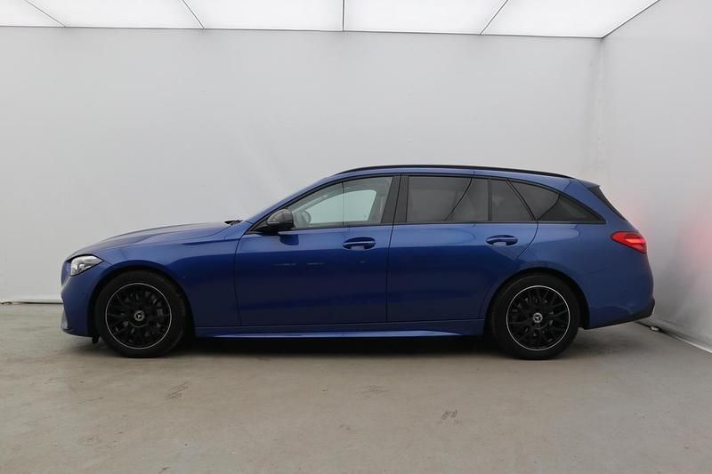 Usata Mercedes 220 Premium 197 CV (144 kW) 2023 Blu Station wagon