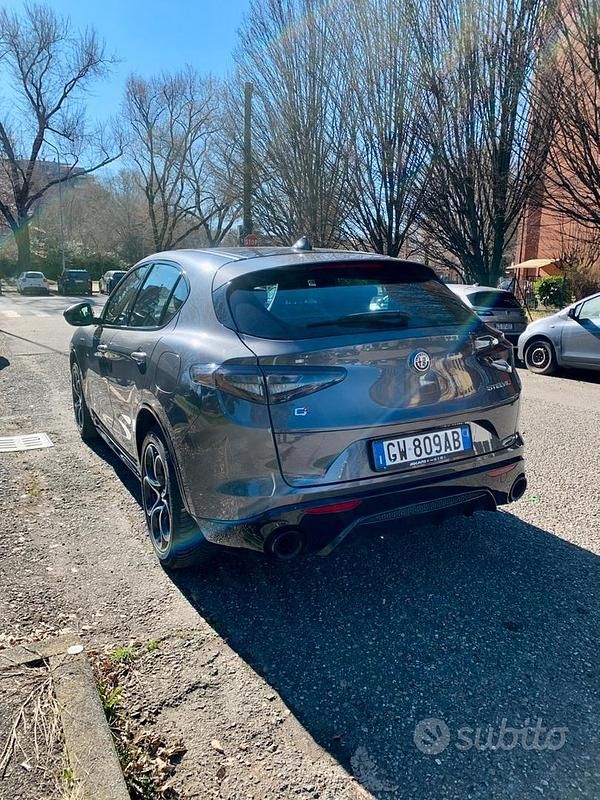 Usata Alfa Romeo Stelvio Veloce 280 CV (205 kW) 2023 Grigio SUV