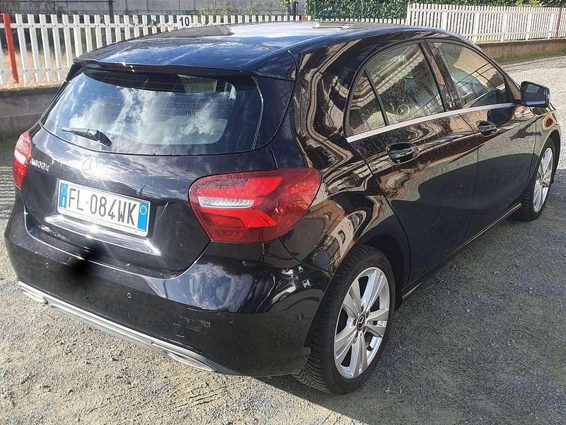 Usata Mercedes A200 Premium 136 CV (100 kW) 2017 Nero Berlina