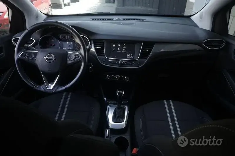 Usata Opel Crossland Elegance 131 CV (96 kW) 2023 Nero SUV