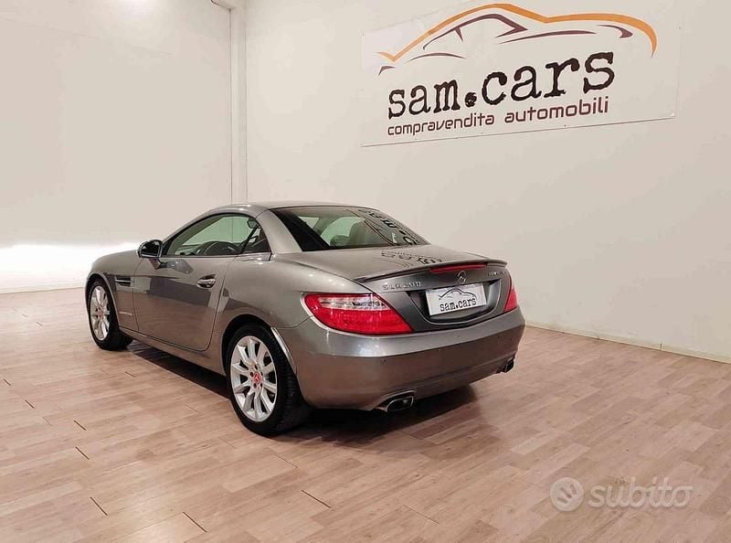 Gebraucht Mercedes SLK200 185 PS (136 kW) 2011 Grau Cabrio