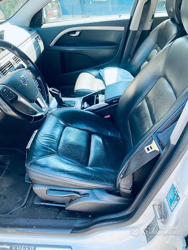 Usata Volvo XC70 Kinetic 181 CV (133 kW) 2013 Station wagon