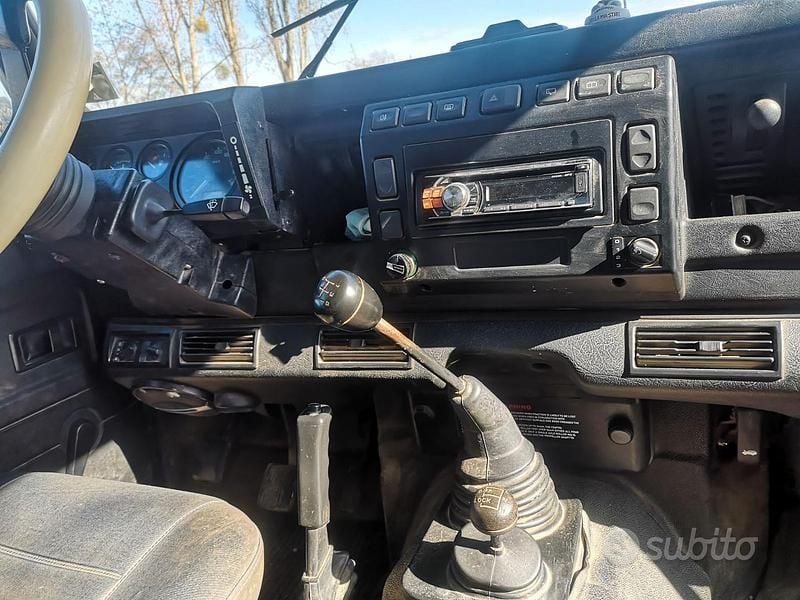 Usata Land Rover Defender S 2004 Verde Station wagon