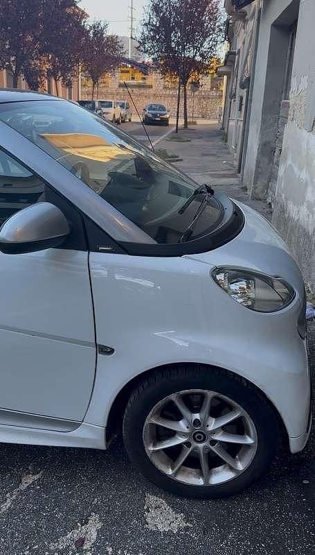 Usata Smart ForTwo Coupé 54 CV (39 kW) 2012 Bianco Coupé